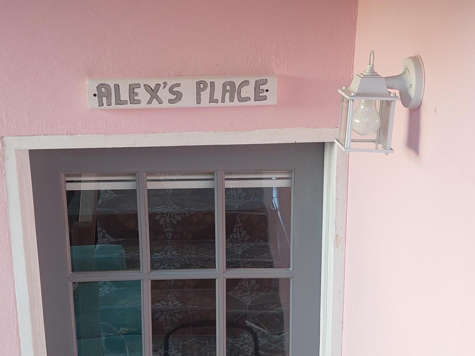 Alex'S Place - Tim Pappies ポート・アントニオ エクステリア 写真